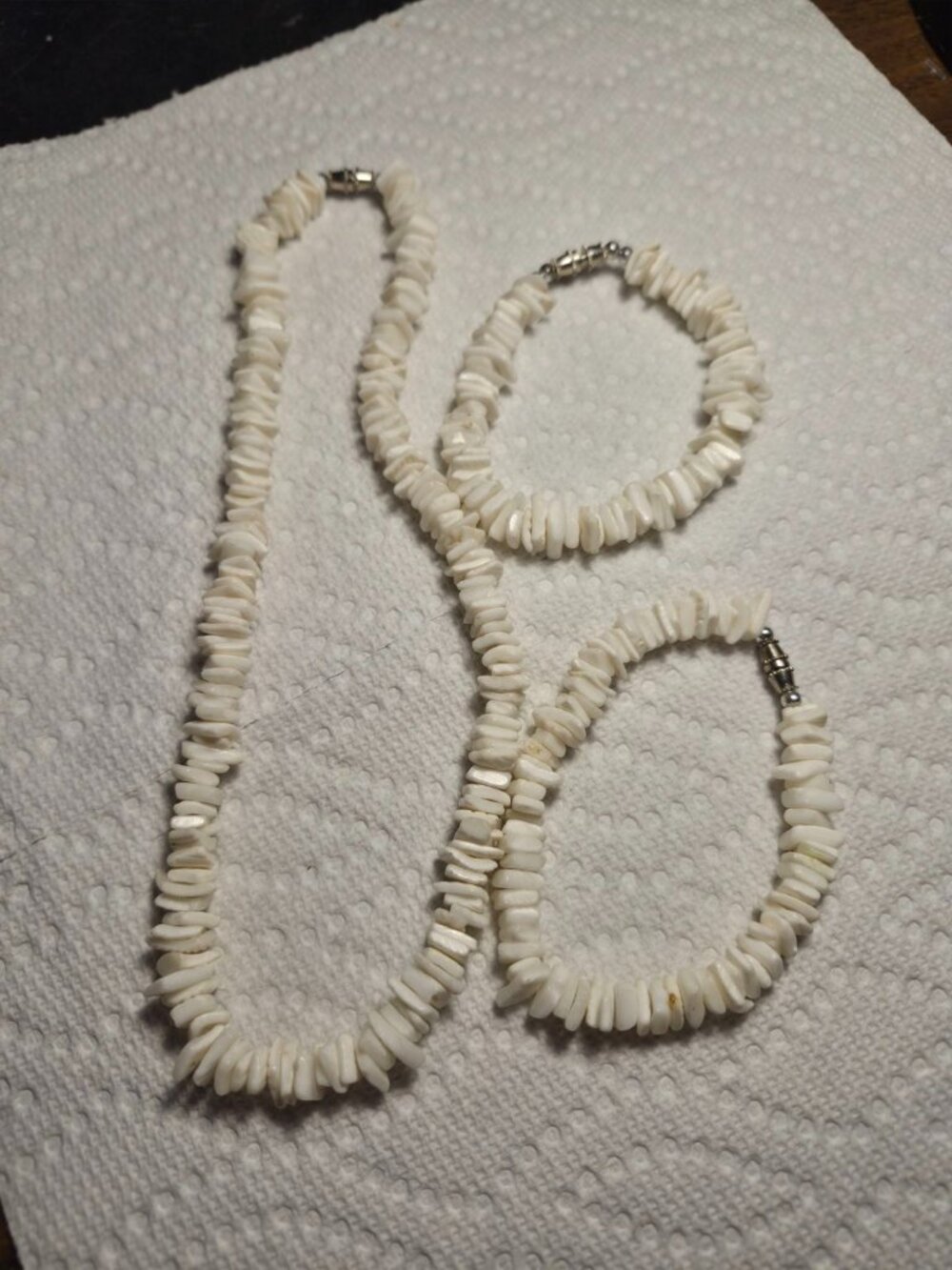 Vintage Hawaiian White Shell Chips Necklace + 2 bracelets